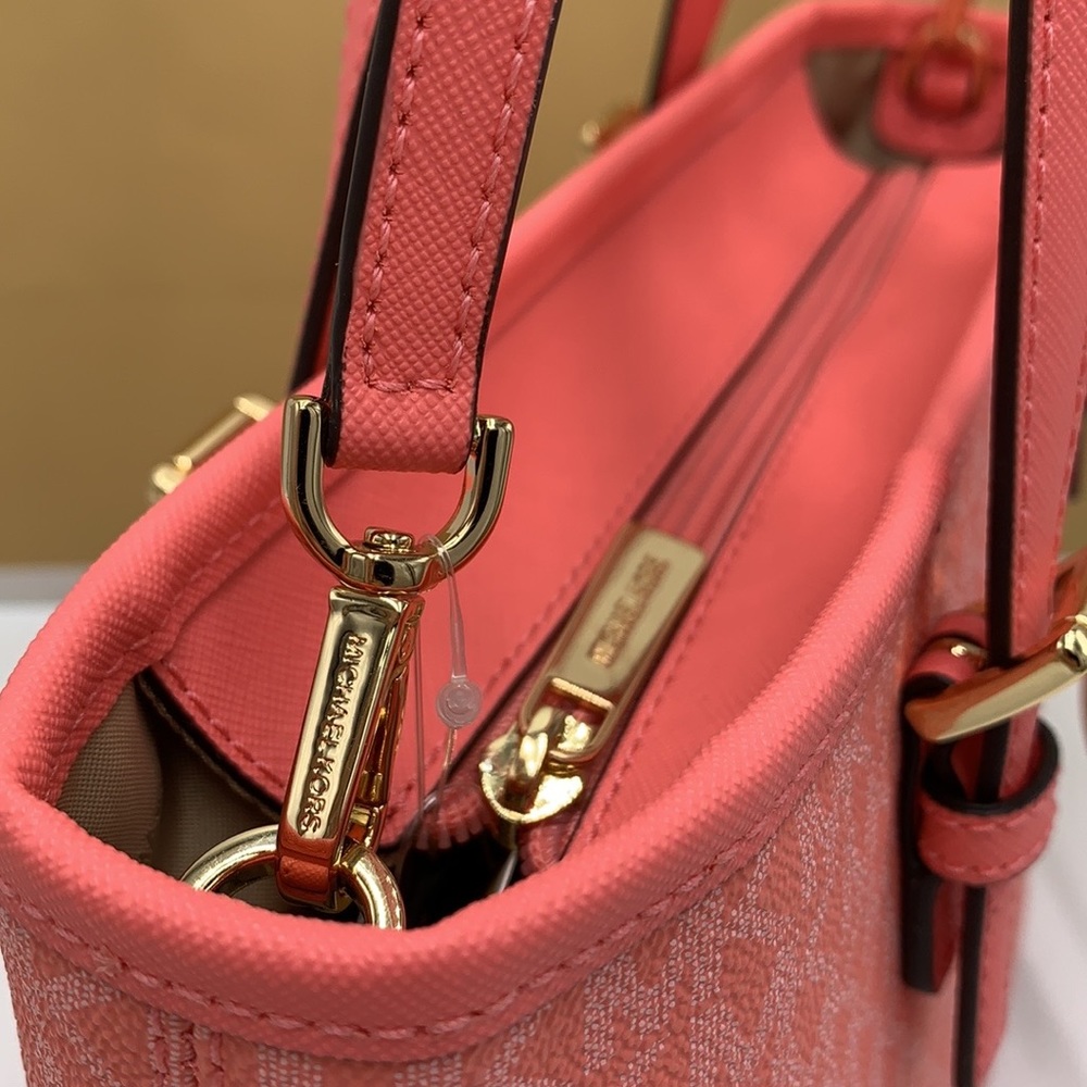 MICHAEL KORS
Jet Set Travel Extra-Small Logo Top-Zip Tote Grapefruit signature - Picture 15 of 16